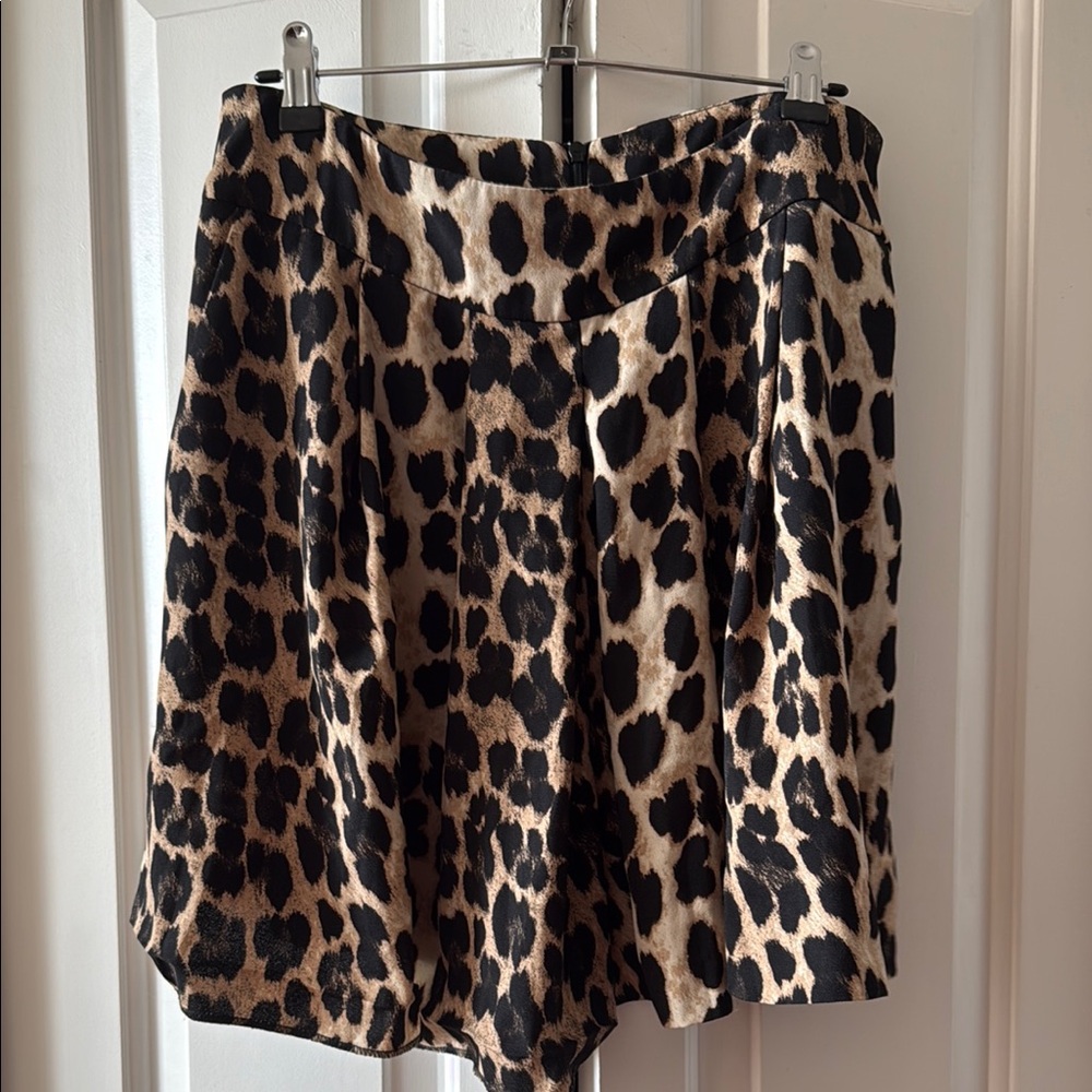 Zara Basic Collection Animal Print Skirt (size L)